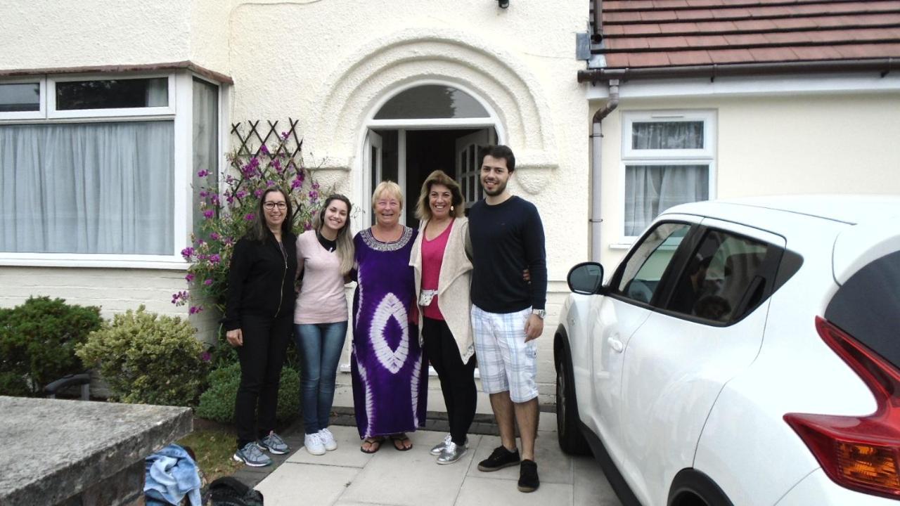 Tea In Liverpool - Private - Quiet - Ground Floor - En-Suite - Walk-In-Shower Εξωτερικό φωτογραφία