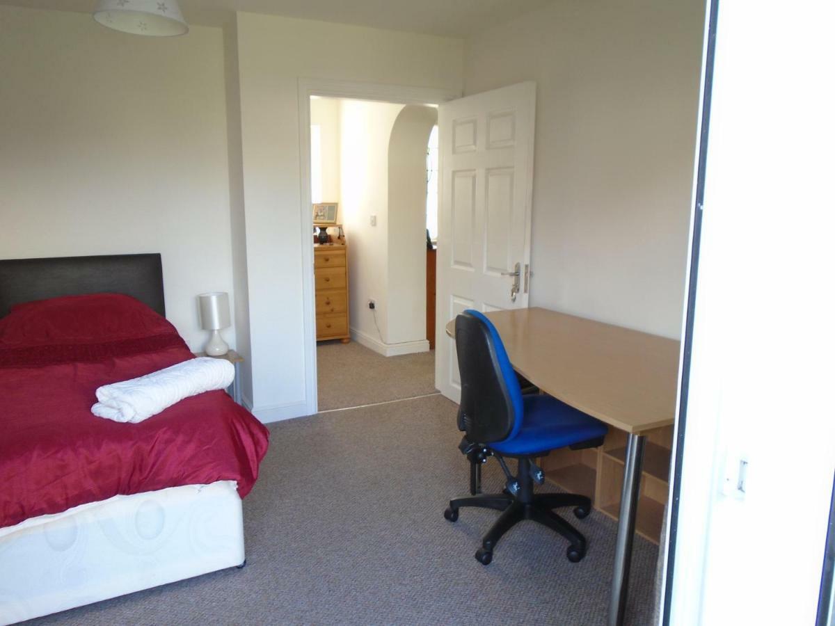 Tea In Liverpool - Private - Quiet - Ground Floor - En-Suite - Walk-In-Shower Εξωτερικό φωτογραφία