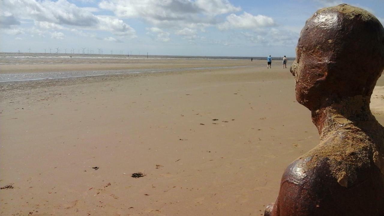 Tea In Liverpool - Private - Quiet - Ground Floor - En-Suite - Walk-In-Shower Εξωτερικό φωτογραφία